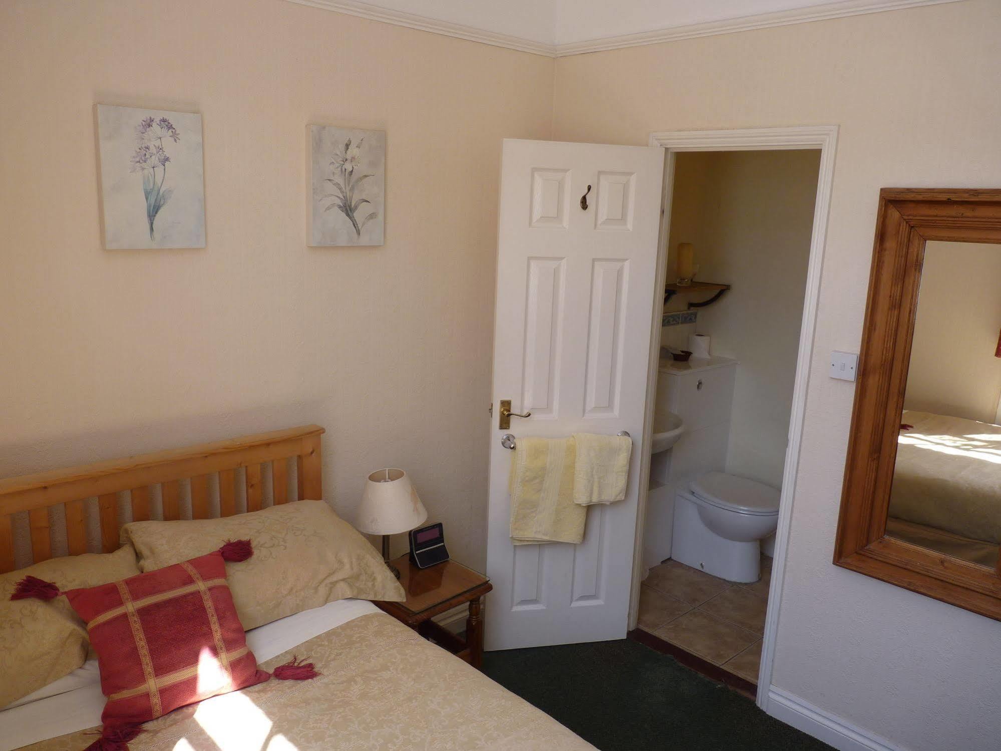 Newport Quay B&B 외부 사진